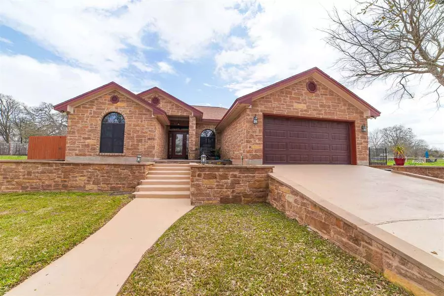 1605 Hamilton St, Burnet, TX 78611