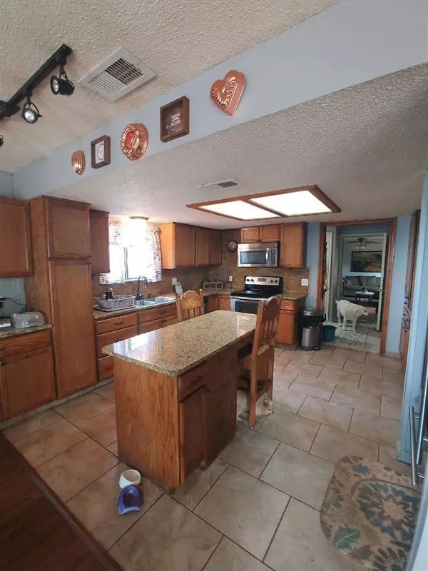 Marble Falls, TX 78654,6326 Paradise Manor CIR