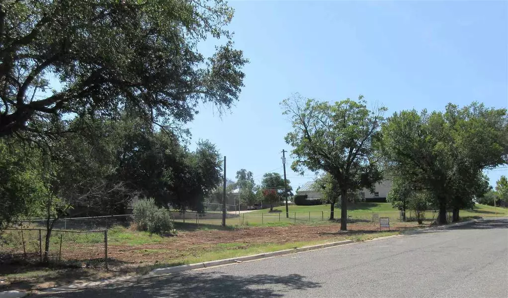 409 Exall, Llano, TX 78643