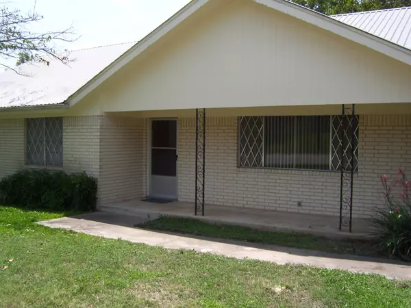 802 N Hill, Burnet, TX 78611