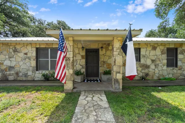 555 N Grange ST, Bertram, TX 78605