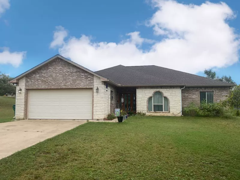 4095 Mountain View Rd, Kingsland, TX 78639