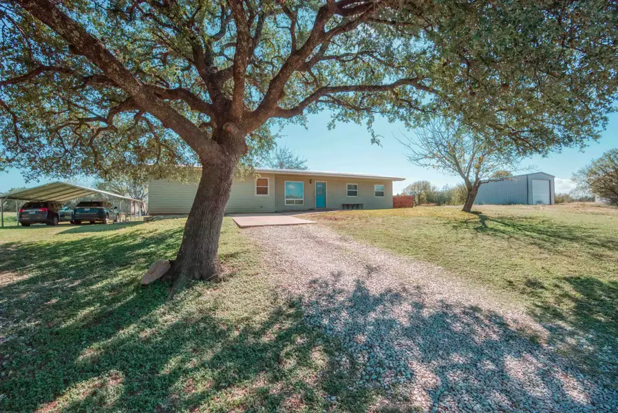 105 Oak DR, Kingsland, TX 78639