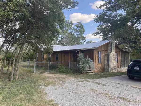 1085 Ranch Road 962 West, Round Mountain, TX 78663-8663