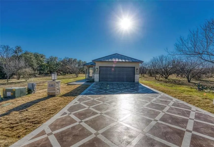 3229 Douglas Dr DR, Horseshoe Bay, TX 78657