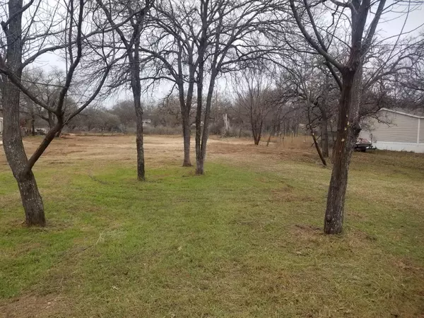 341 Horseshoe DR, Kingsland, TX 78639