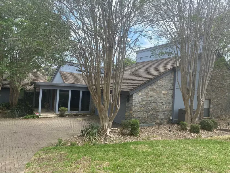 101 baypoint, Horseshoe Bay, TX 78657