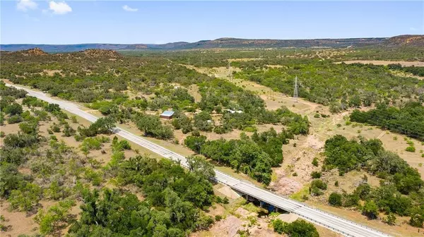 18721 N St Hwy 16 HWY, Willow City, TX 78675