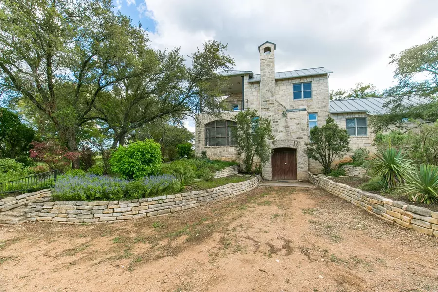 1423 CR 409, Spicewood, TX 78669