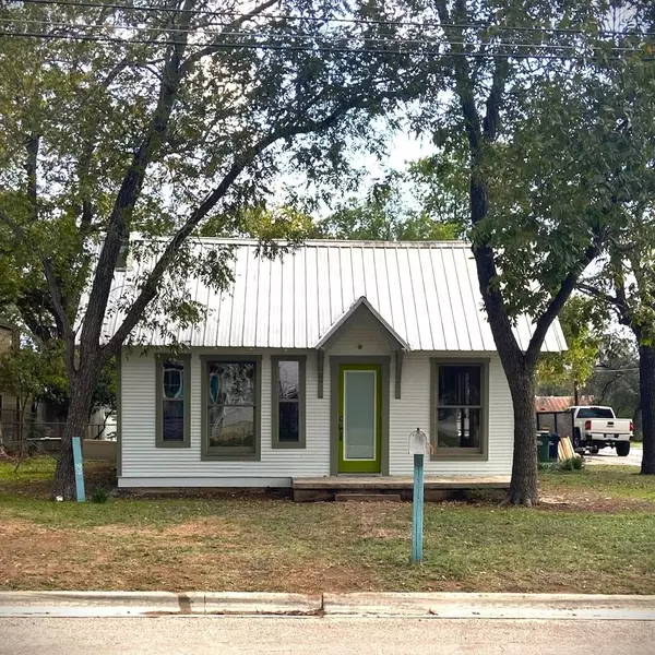 Burnet, TX 78611,408 N Main St