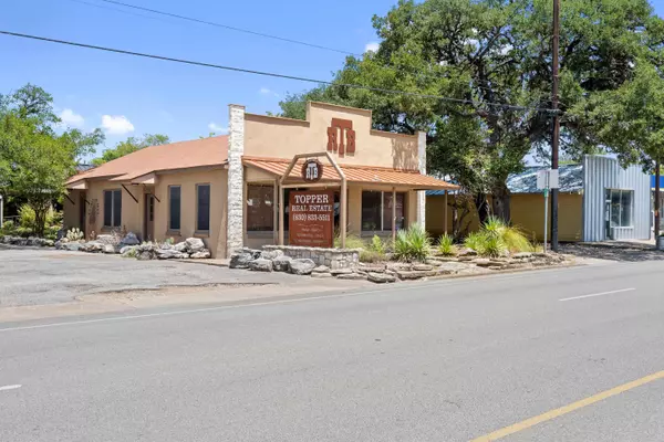 807 Main ST, Blanco, TX 78606