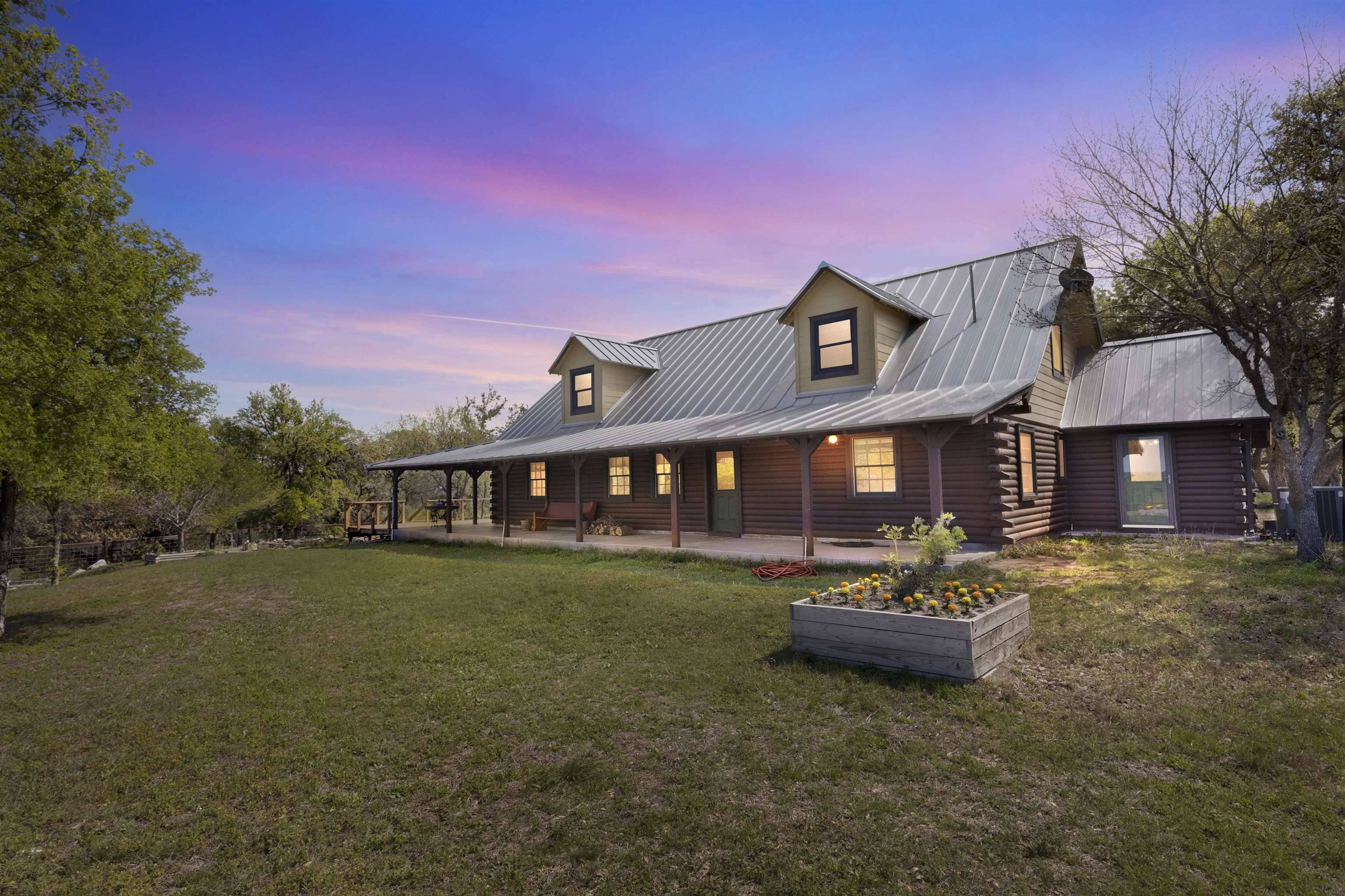 759 Trail Rock DR, Johnson City, TX 78636