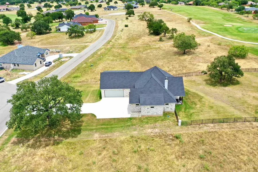 153 Oak Grove Pkwy, Kingsland, TX 78639