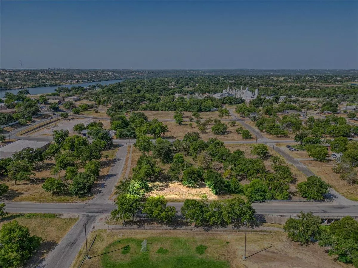 Marble Falls, TX 78654,308 Avenue K