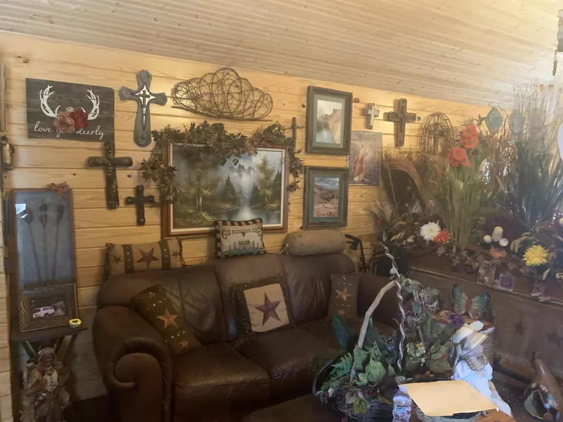 2842 Indian TRL, Kingsland, TX 78639