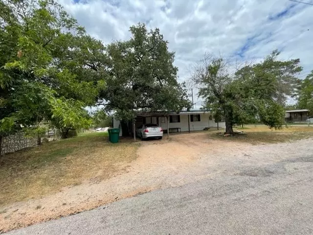 201 E Castlelake DR, Granite Shoals, TX 78654