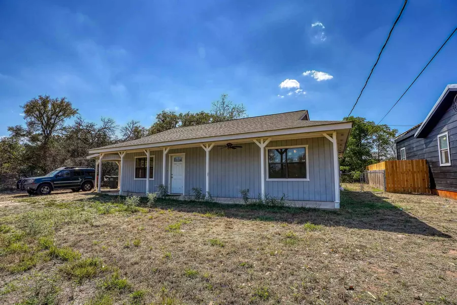 110 Midnight Sun DR, Spicewood, TX 78669