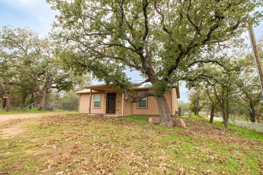 2848 Indian Trail, Kingsland, TX 78639