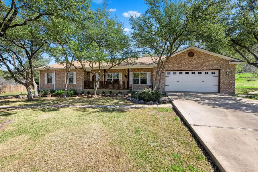 307 Olas Ln, Kingsland, TX 78639