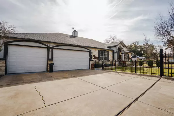 Cottonwood Shores, TX 78654,617 Cypress LN