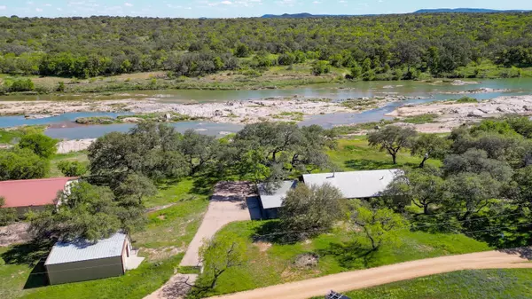 235 W Indian Bend, Llano, TX 78643-0000