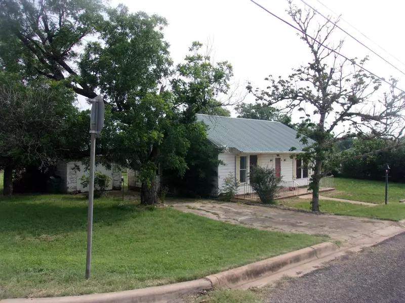 309 W OLLIE, Llano, TX 78643