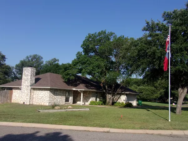 Llano, TX 78643,105 LLANO OAKS
