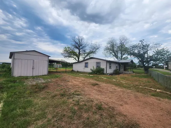 Valley Spring, TX 76885,624 CR 408D