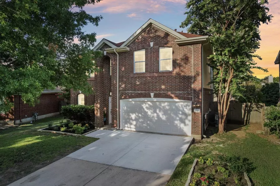 1521 Natural Bridge LN, Pflugerville, TX 78660-2300