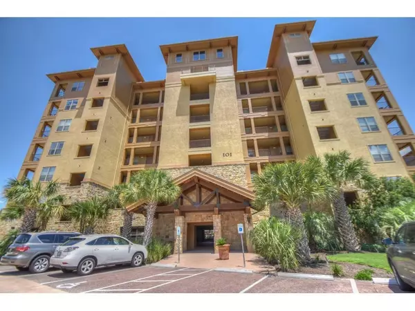 101 West Bank #23, Horseshoe Bay, TX 78657