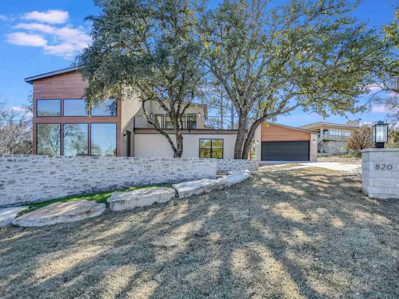 820 Broken Arrow, Horseshoe Bay, TX 78657