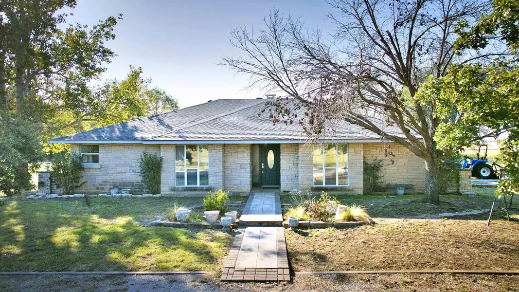 2834 N Highway 16 HWY, San Saba, TX 76877