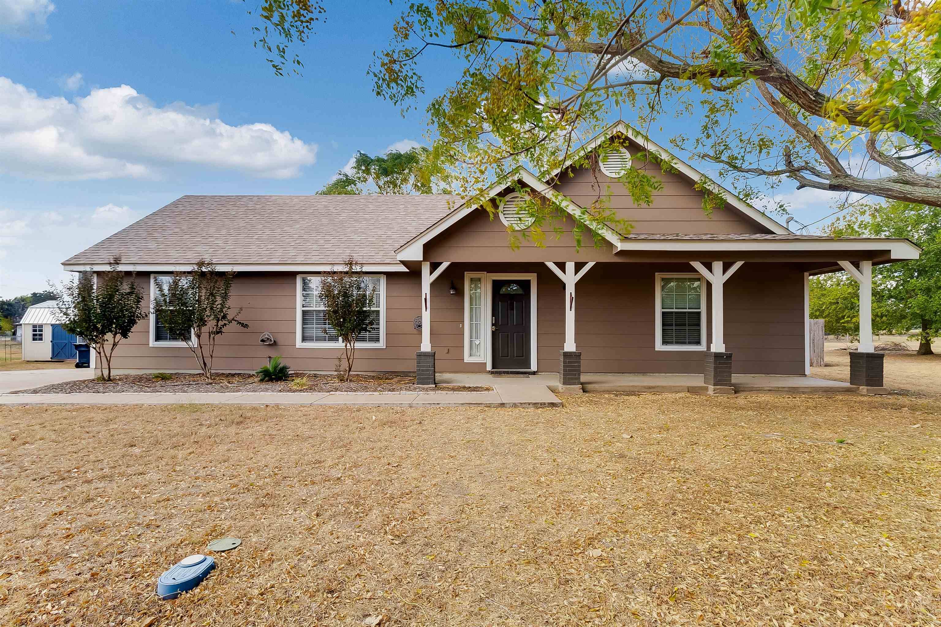 730 Fallen Oak DR,  Bertram,  TX 78605