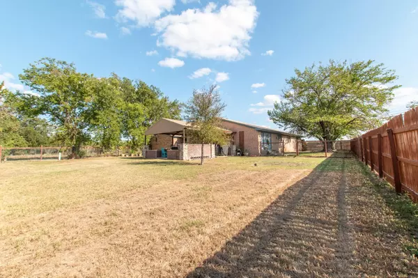 Lampasas, TX 76550,1707 E 4th Street