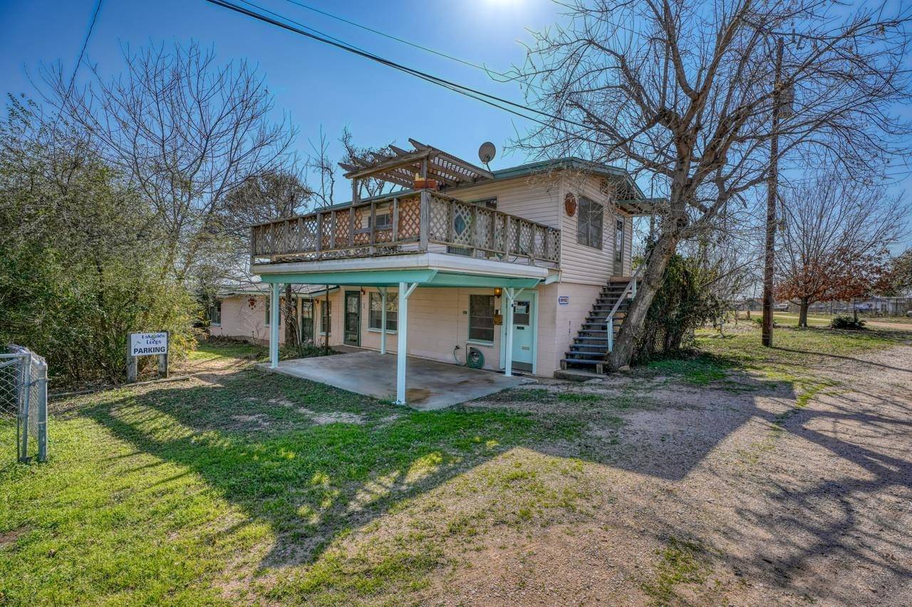 201 Lakewood DR, Burnet, TX 78611