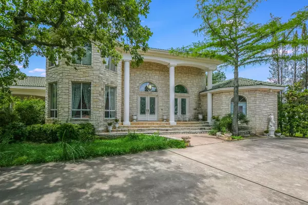 99 Applehead Island, Horseshoe Bay, TX 78657