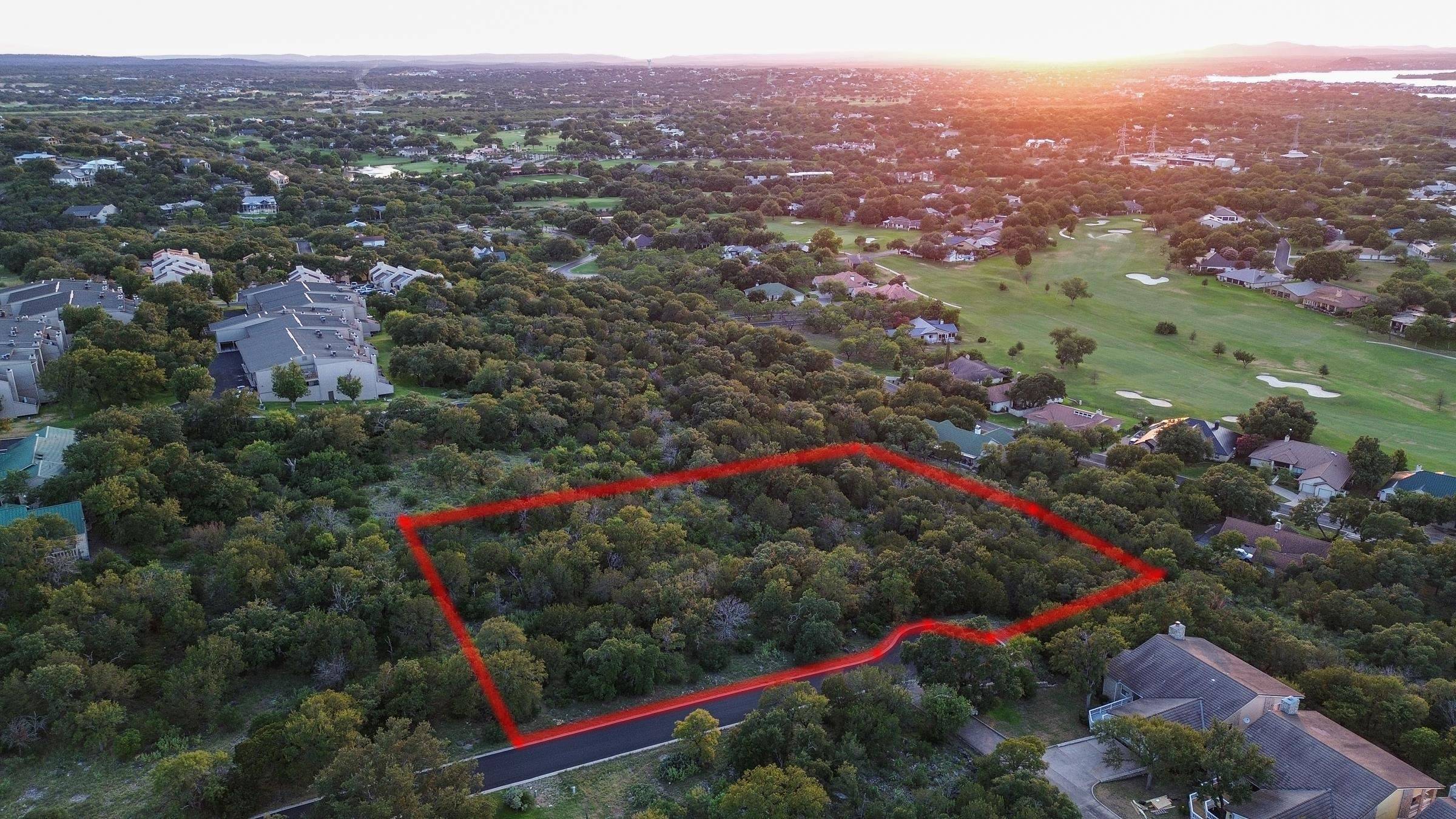 000 Dogie DR, Horseshoe Bay, TX 78657
