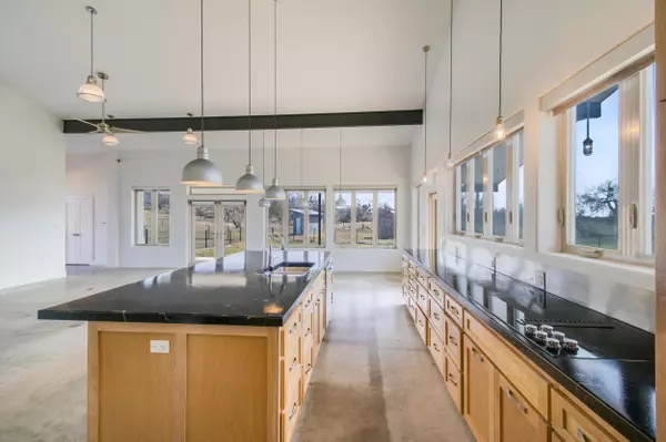 Marble Falls, TX 78654,1150 Timber Ridge