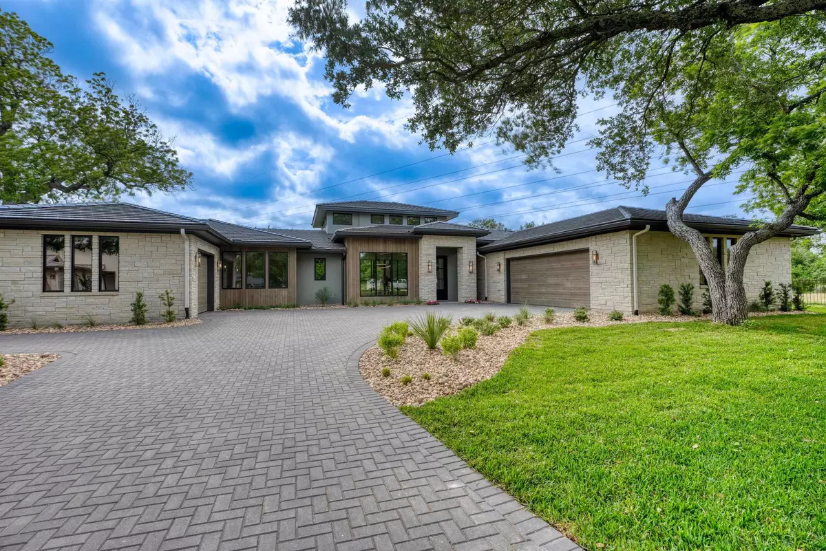 Horseshoe Bay, TX 78657,106 Edwards Circle