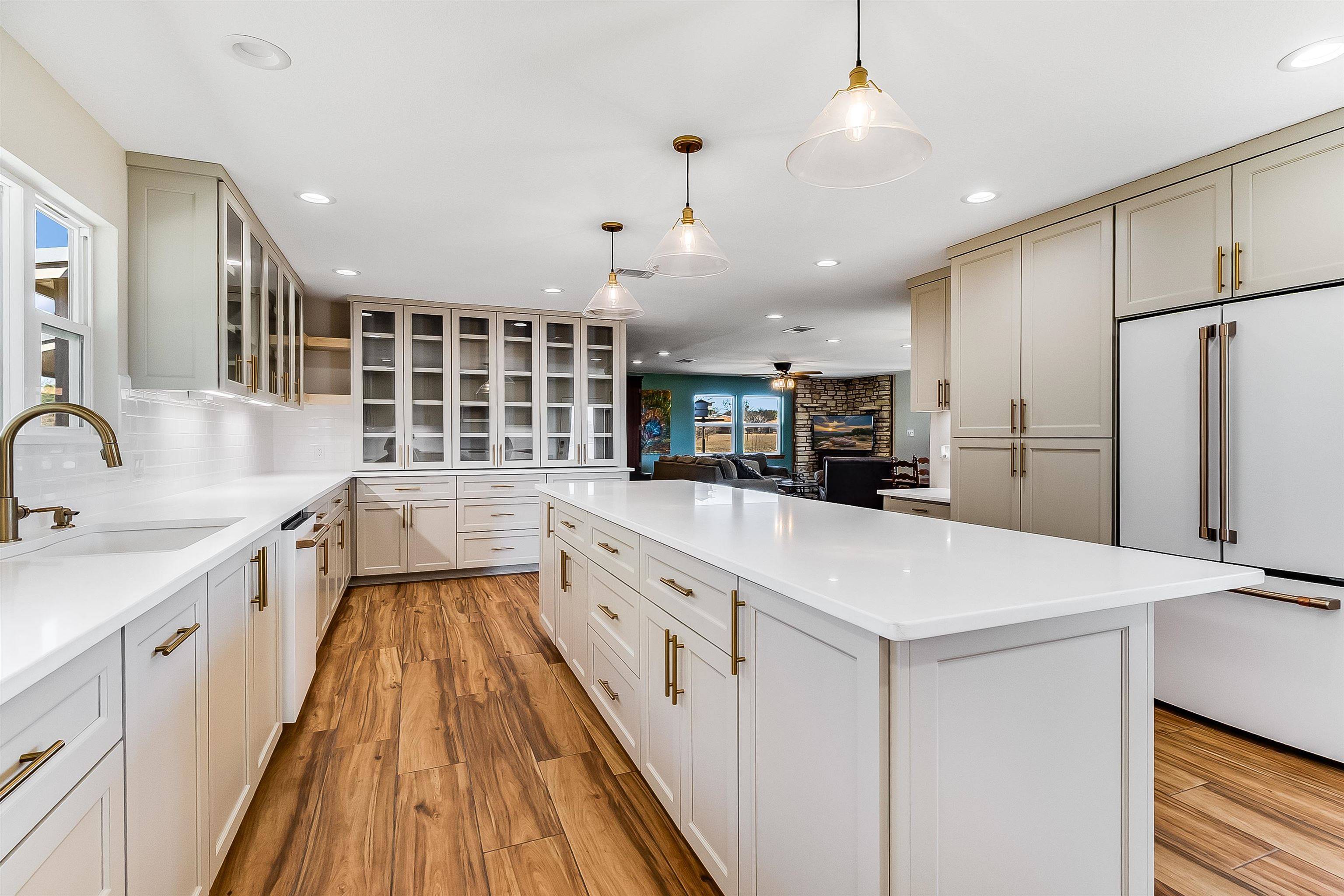 Marble Falls, TX 78654,901 Timber Ridge RD