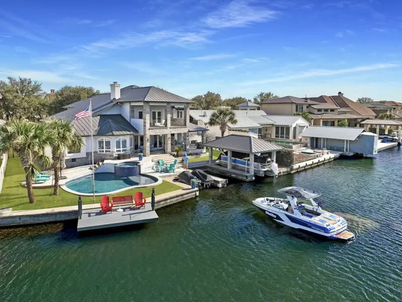 404 Matern CT, Horseshoe Bay, TX 78657