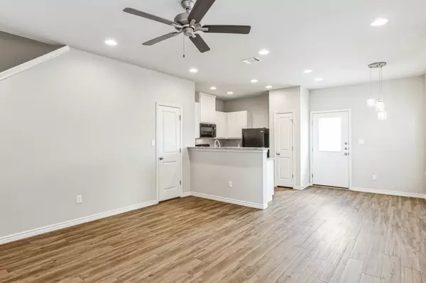 Marble Falls, TX 78654,203 Peruna DR