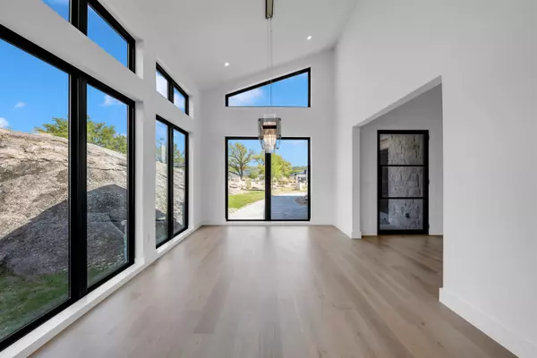 Horseshoe Bay, TX 78657,310 Azalea Court