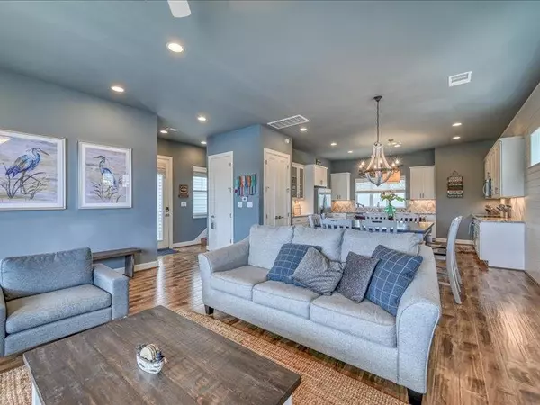 Kingsland, TX 78639,408 ISLAND CIRCLE