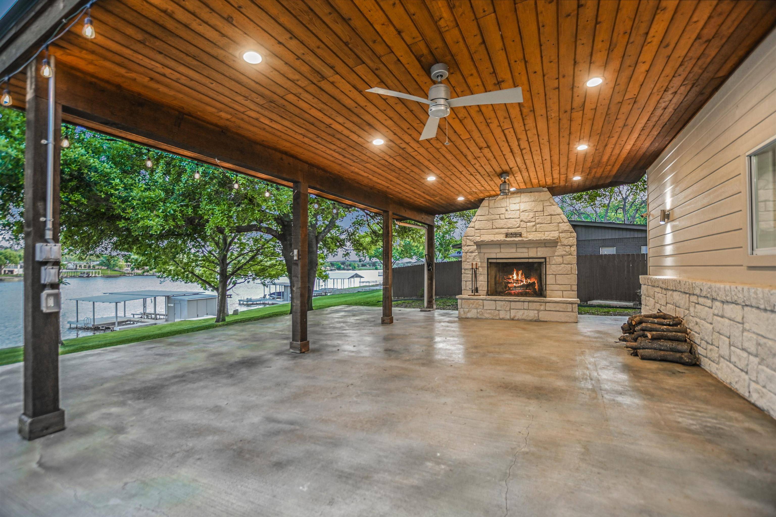 Kingsland, TX 78639,1704 Bluebonnet