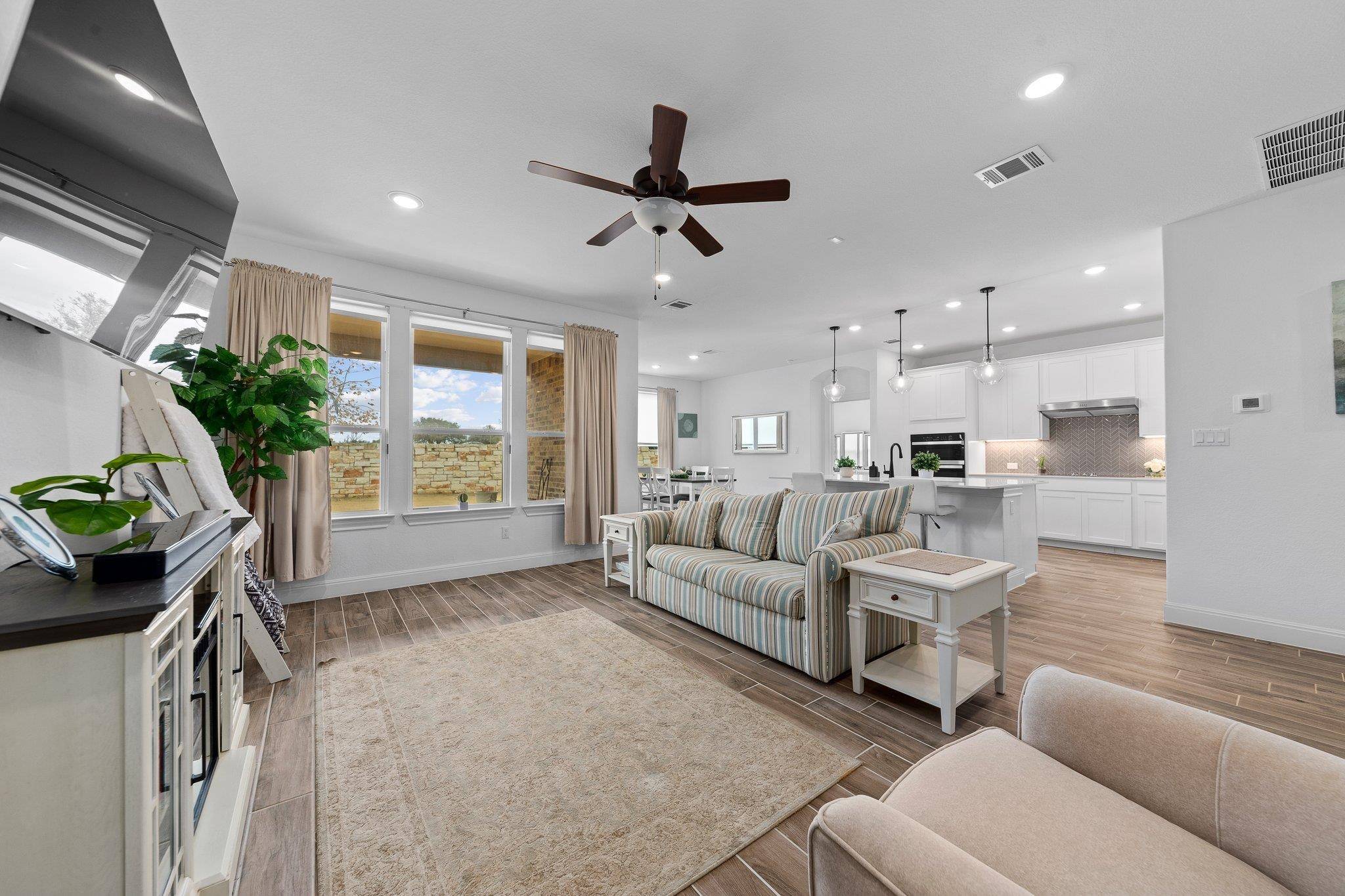 Marble Falls, TX 78654,125 Jasmine LN