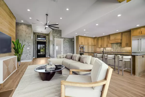 Horseshoe Bay, TX 78657-0000,418 The Hills Road