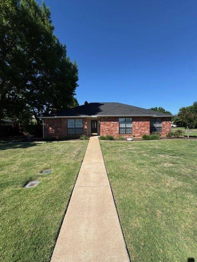 Meadowlakes, TX 78654-9999,300 Firestone