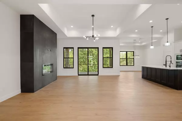 Horseshoe Bay, TX 78657,310 Apache Tears