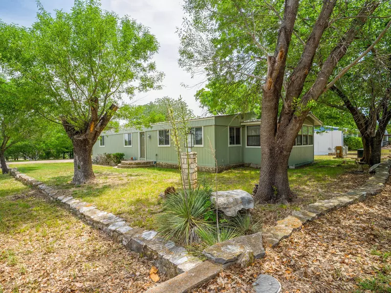 1605 Colonneh, Horseshoe Bay, TX 78657